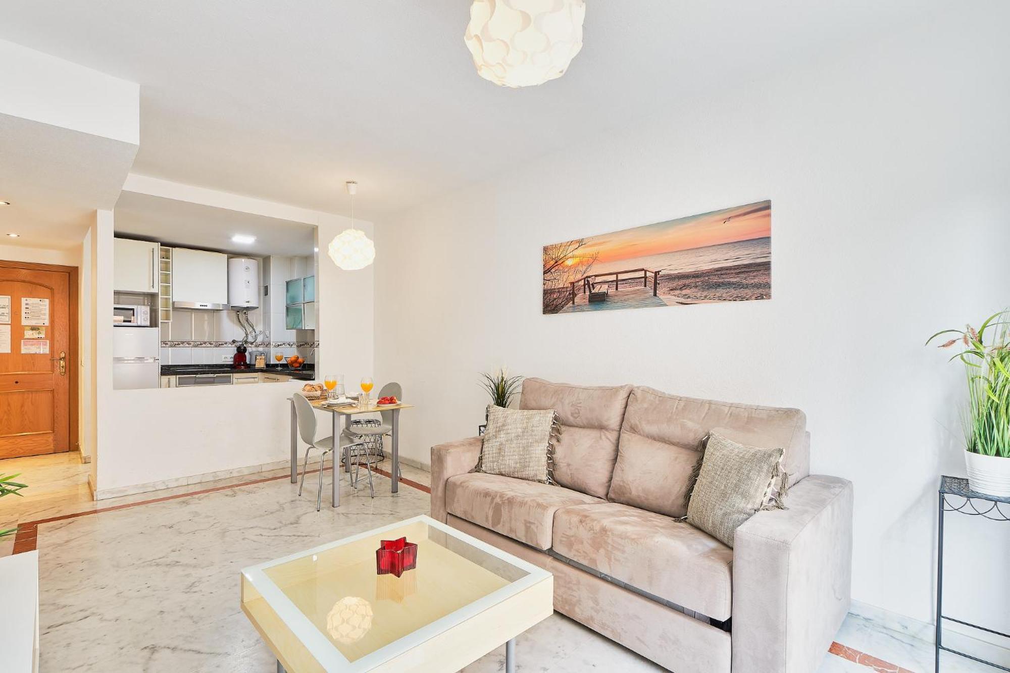 Mercy Beach Malaga Luaran gambar